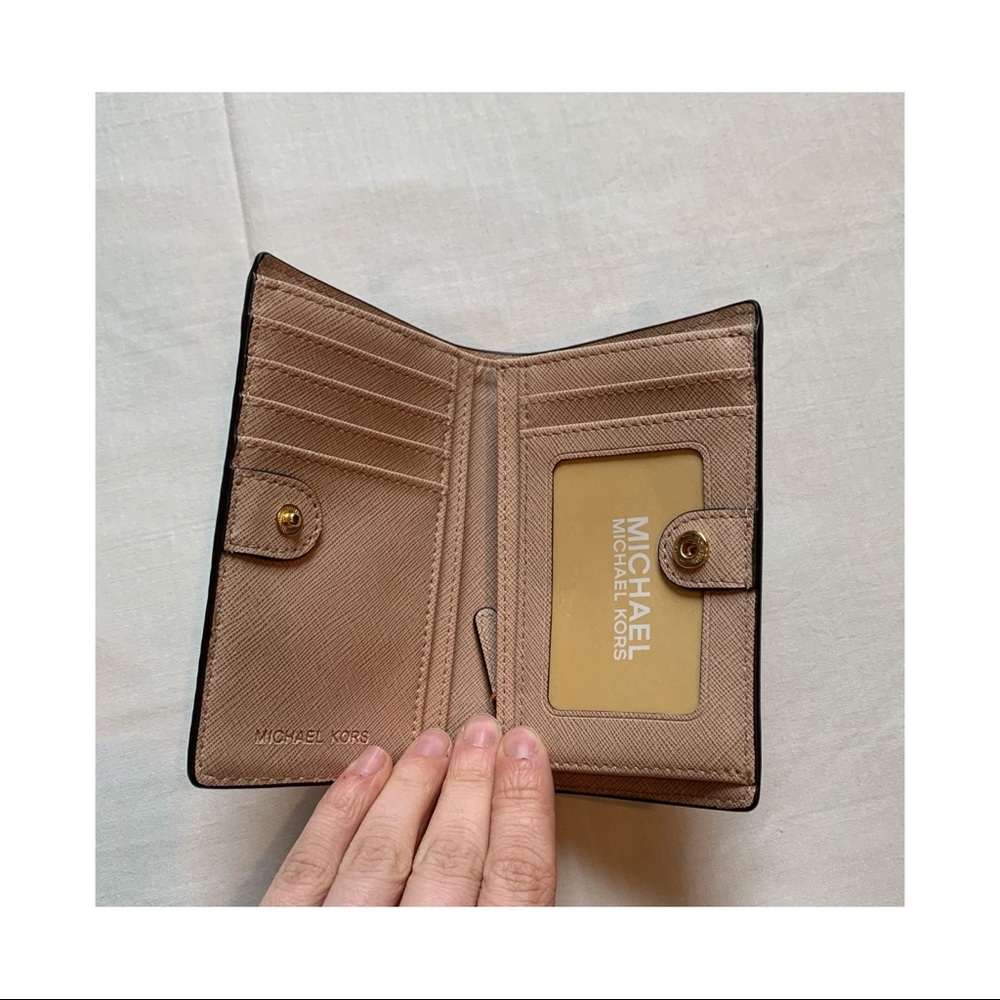 Michael Kors Wallet - Picture 3 of 3